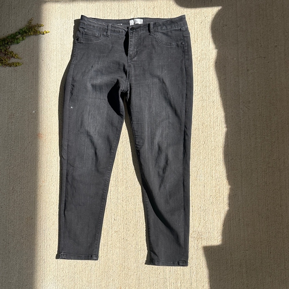Blue Asphalt Women's Black Skinny Jeans